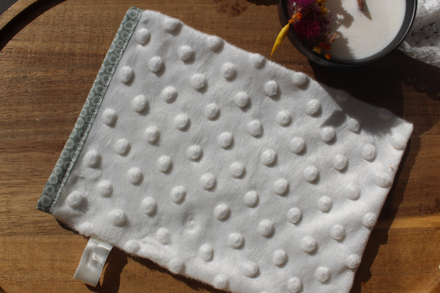 Gant démaquillant sauge